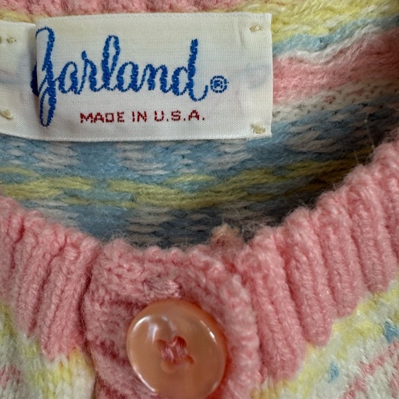 Vintage 70s Garland Size XS/S Pastel Pink Fair Isle Sweater 3 Button Neck - Picture 3 of 6